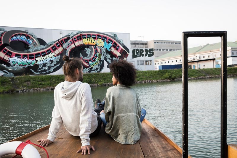Blick auf Graffiti im Mural Harbor Linz c linztourismus Robert Josipovic